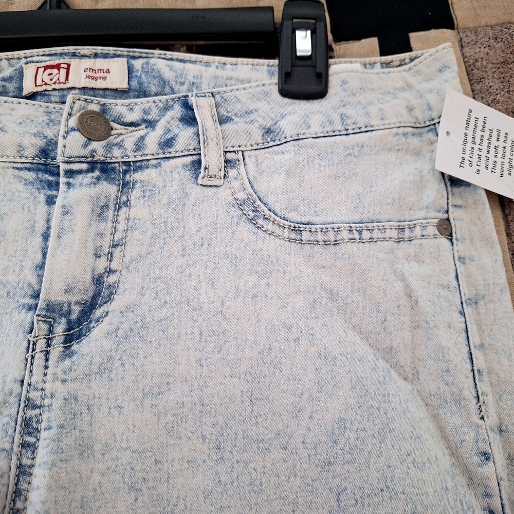 RARE L.E.I. Jeggings Size 11